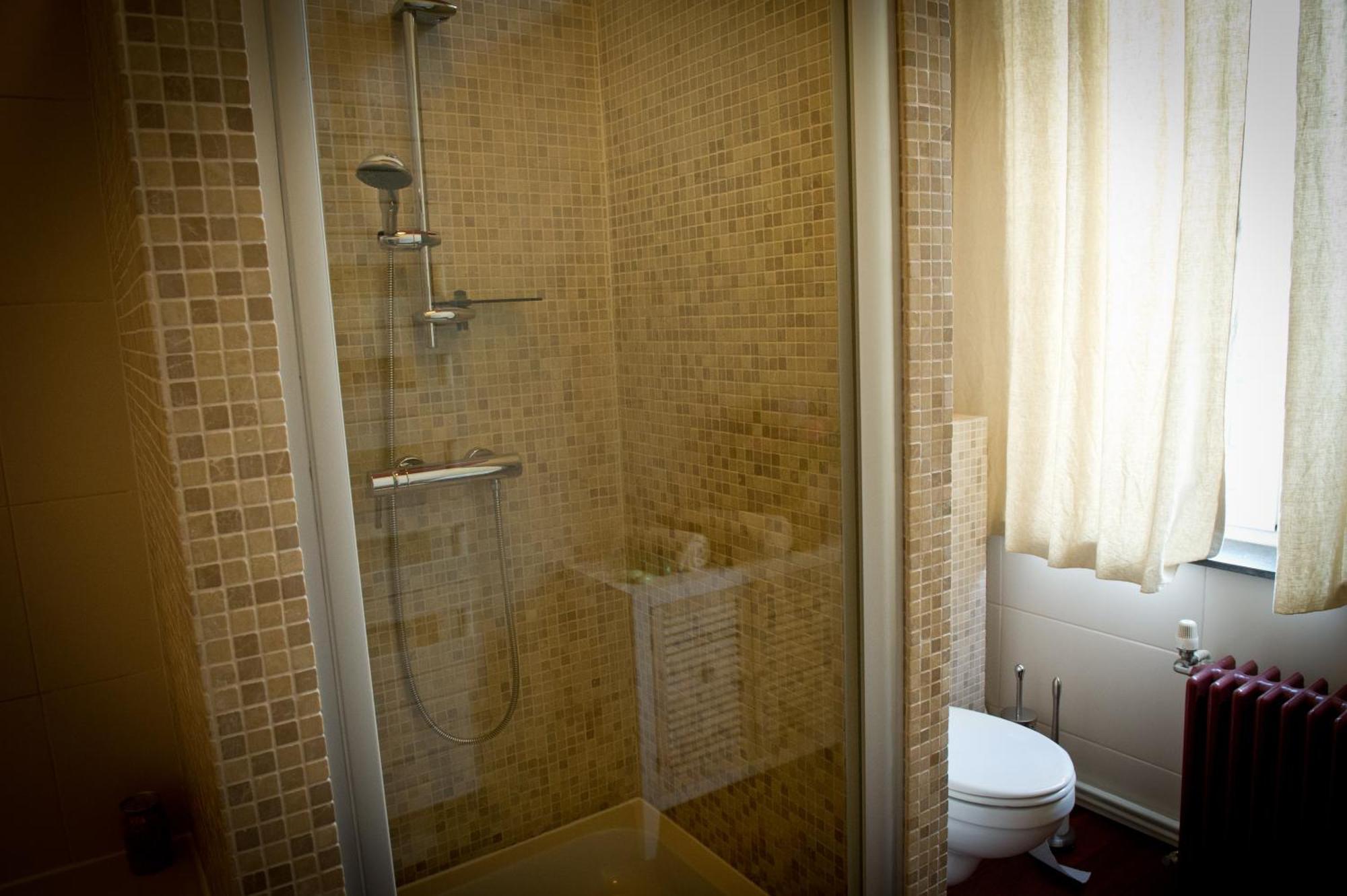 B&B Le Seize Brussels Ngoại thất bức ảnh