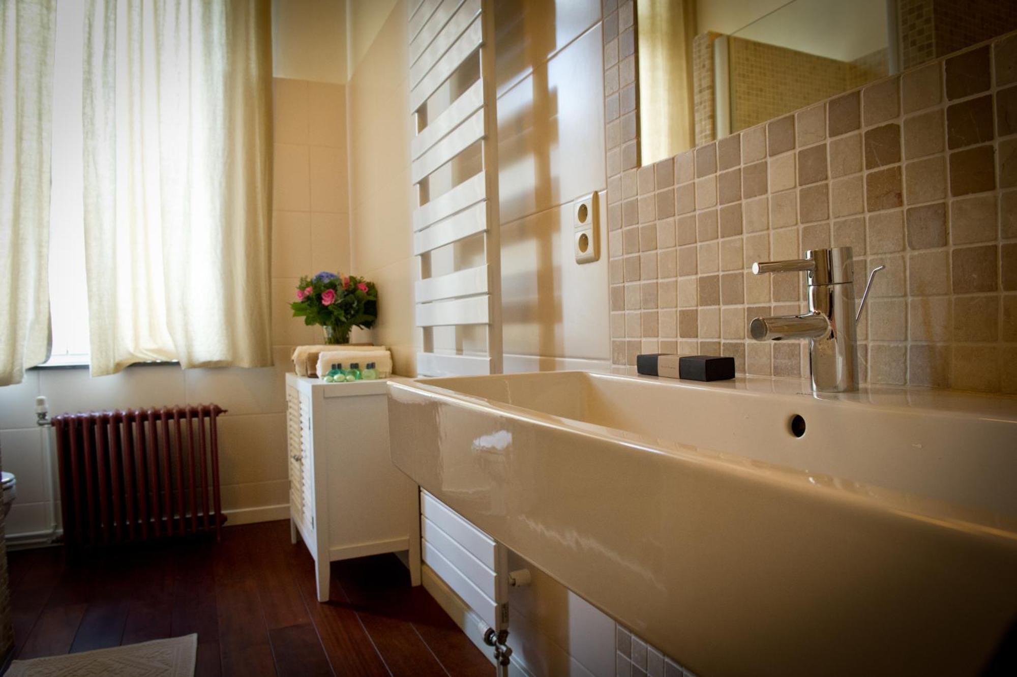 B&B Le Seize Brussels Ngoại thất bức ảnh